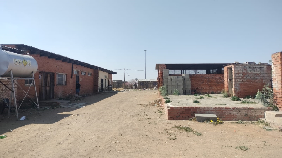 Commercial Property for Sale in Bochabella Free State